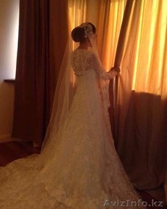 ШИКАРНОЕ СВАДЕБНОЕ продам  #1459344