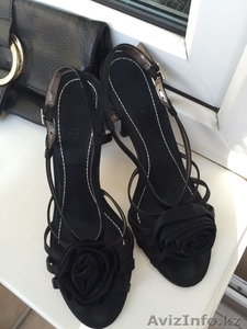 продам черные  атласные босоножки Nine West #1503471