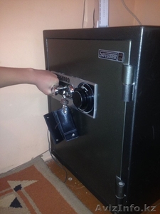 срочно продаю железный сейф #1504785