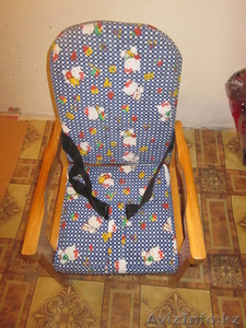 Продам деревянный,  мягкий детский стульчик #1504552