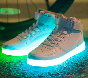 LED КРОССОВКИ СВЕТЯЩИЕСЯ ,  8 режимов подсветки в Астане #1517489