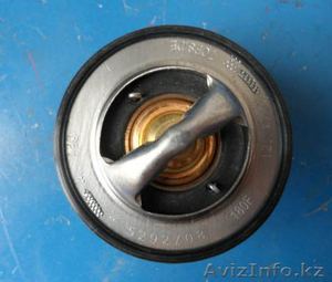 Термостат на экскаватор погрузчик  Hitachi (Хитачи) #1542371