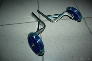 Боковые колесики на детский велосипед #1563776