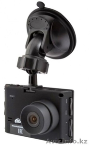 автомобильный видеорегистратор #1562680