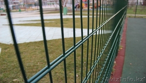 Металлические ограждения для футбольных полей  #1574378