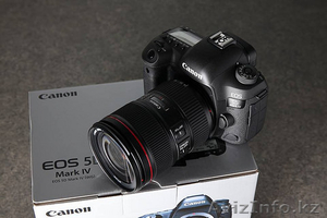 Canon eos 5D Mark IV с объективом 24-105 мм #1577186