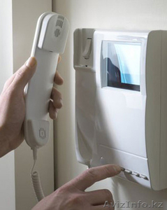 Установка домофонов,  видеодомофонов и камер наблюдения #1579412