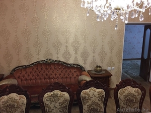 ДОМ с 8 комнатами и с 7 – комнатной пристройкой в мкр. Арай #1584864