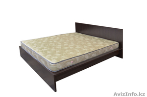 Кровать c твердым изголовьем #1592204