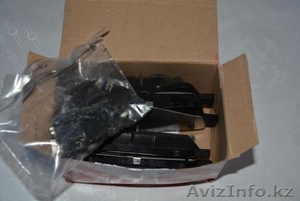 Колодки новые оригинальные тормозные на Avensis,  Verso,  Auris,  Corolla #1605369