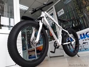 Брутальный велосипед фэтбайк