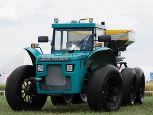 Продаем самоходный разбрасыватель Водолей #1638322