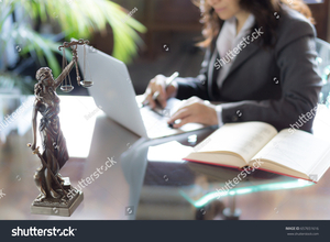 Адвокат. Қорғаушы #1652994