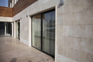 Облицовка фасадов травертином,  гранитом,  мрамором от ТОО 