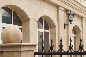 Отделка фасадов зданий травертином,  гранитом,  мрамором #1659459