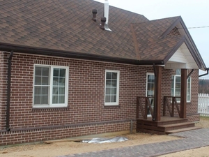 Отделка фасадов сайдингом и кирпичом #1658036