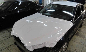 Белая глянцевая пленка на авто,  белый глянец для оклейки винил #1661884