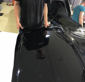 Черная глянцевая пленка винил,  черный глянец пленка для авто с установочным слое #1661882