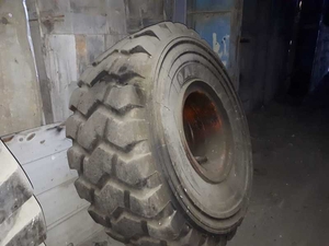 Шины с дисками на фронтальный погрузчик Doosan 4 куб. Комплект (4 шт) #1668429