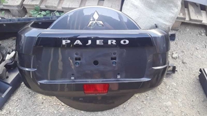Mitsubishi Pajero 4 бокс запасного колеса #1684820