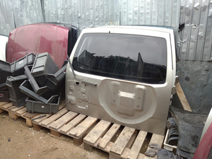 Mitsubishi Pajero3  Крышка багажника   #1684808