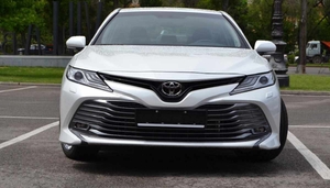 Toyota Camry с минимальным пробегом #1693787