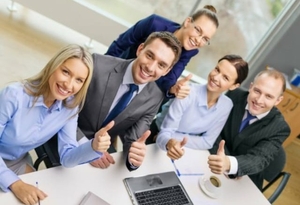 Торговая компания примет. #1710176