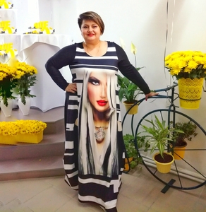 Поющая ведущая Наталья Керемет.  #1718954