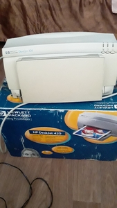 Продам цветной  принтер  б/У  HEWLETT PACKARD  420 .  без картриджа  . #1727202