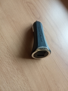 Продам автомобильную зарядку 3, 4 Амп #1735412