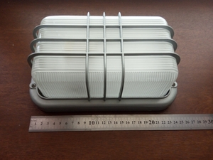 Продам светильник под лампу,  новый,  с цокольным разъёмом #1739603