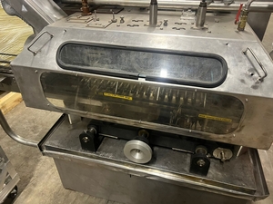 Б/У Укупорочная машина крышек Twist-Off INDEX 6 пр-ва Болгария. #1749405