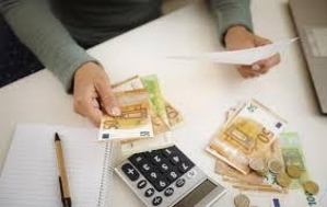 Мы выдаем кредиты физическим лицам. #1751948